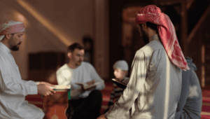 Bentuk Hormat dan Adab Santri Kepada Guru di Pesantren