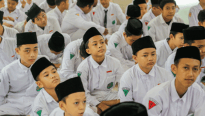 Sikap Santri Terhadap Isu Feodalisme di Lingkungan Pesantren